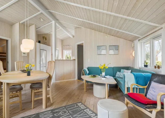 Sydals 57 With Hot Tub * Skovby (Syddanmark)